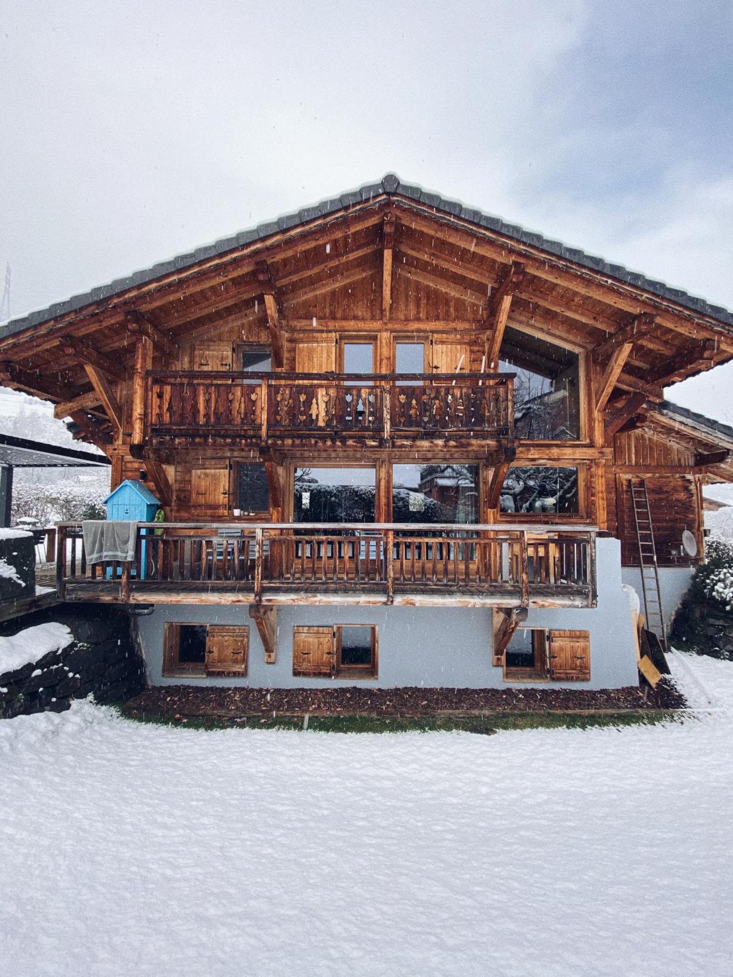 Grand Chalet A La Montagne 圣莫里斯堡 外观 照片